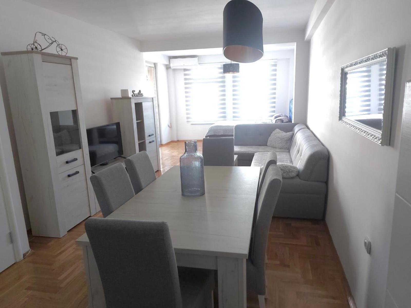 Apartman City Center 4-Setaliste Prijedor Exteriör bild