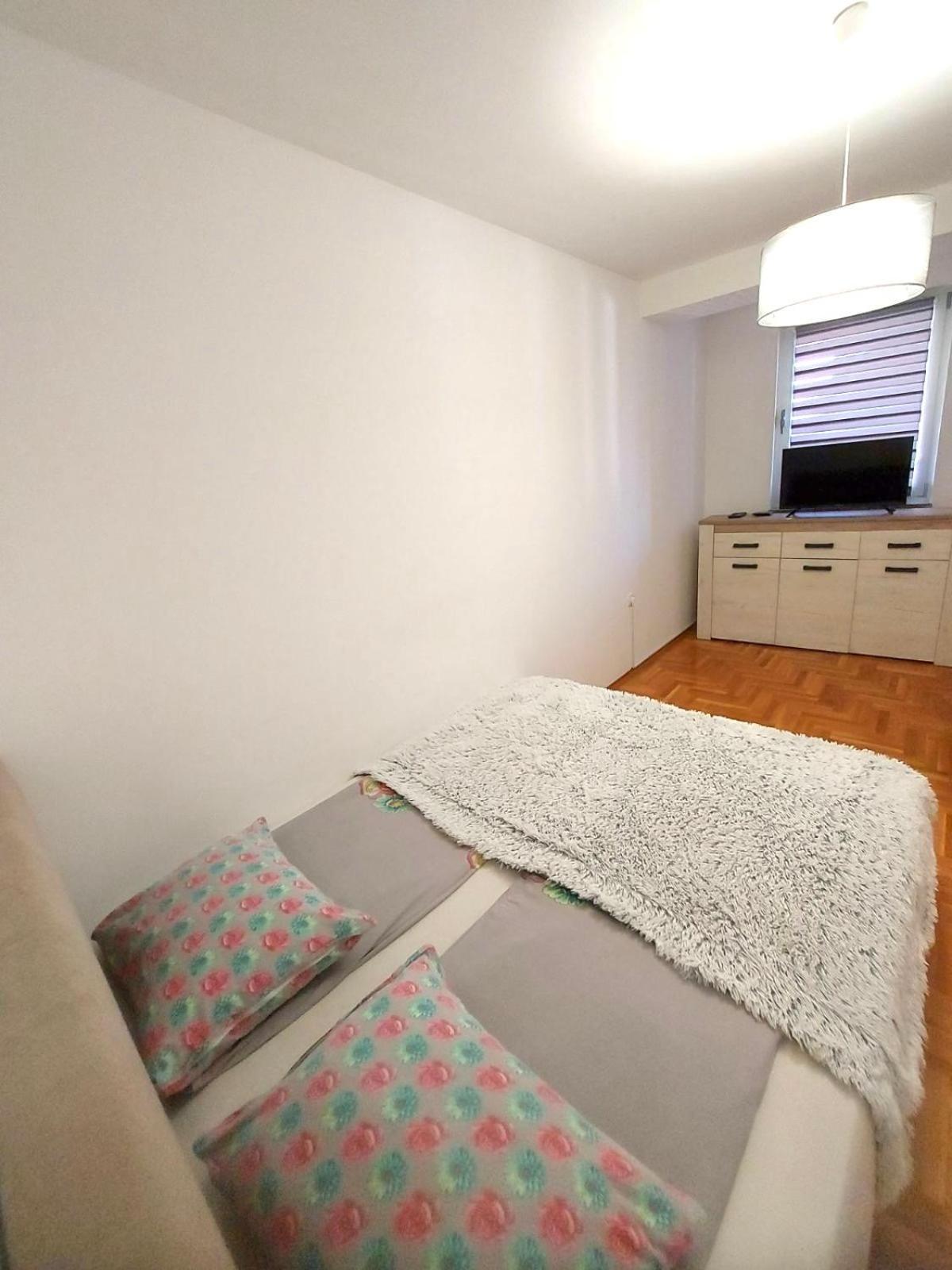 Apartman City Center 4-Setaliste Prijedor Exteriör bild